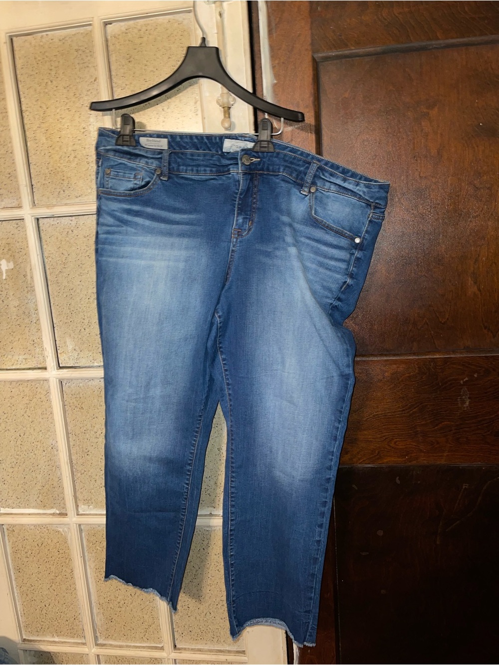 torrid Boyfriend Medium Blue Cropped Ankle Jeans - Size 22